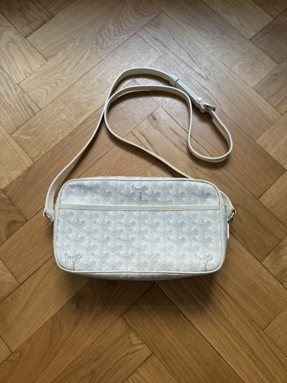 Goyard cap vert crossbody bag white